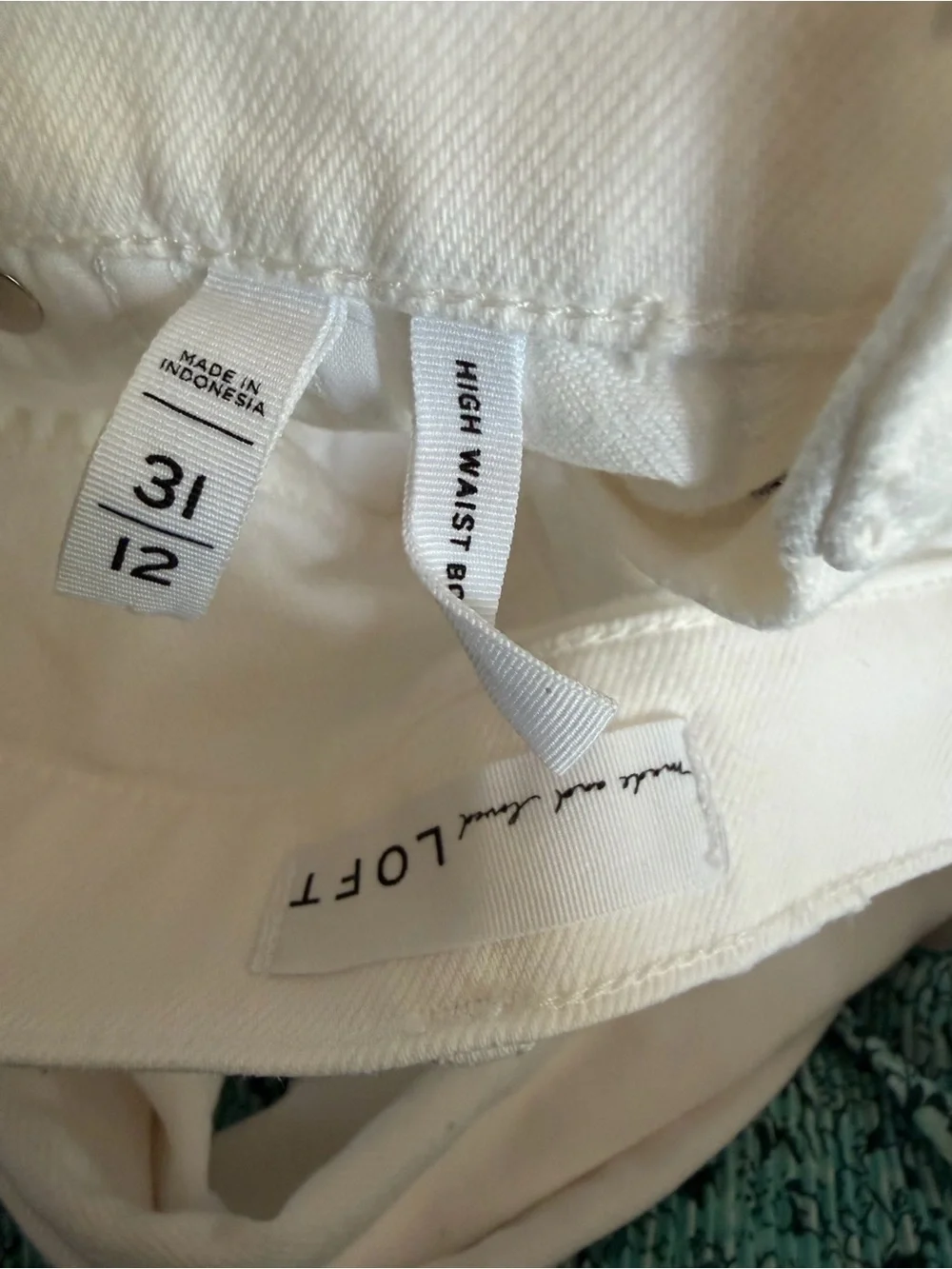 Loft White Distressed Straight Leg Jeans Women’s Size 14 Casual Denim Pants